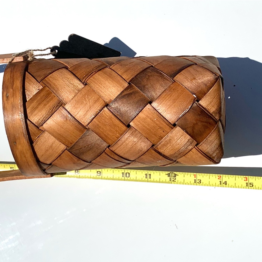 Hard Woven Brown Basket - Picture 9 of 12